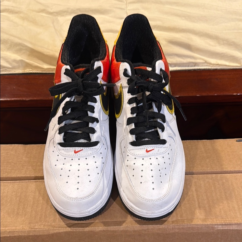Nike Men's White and Red Sneakers